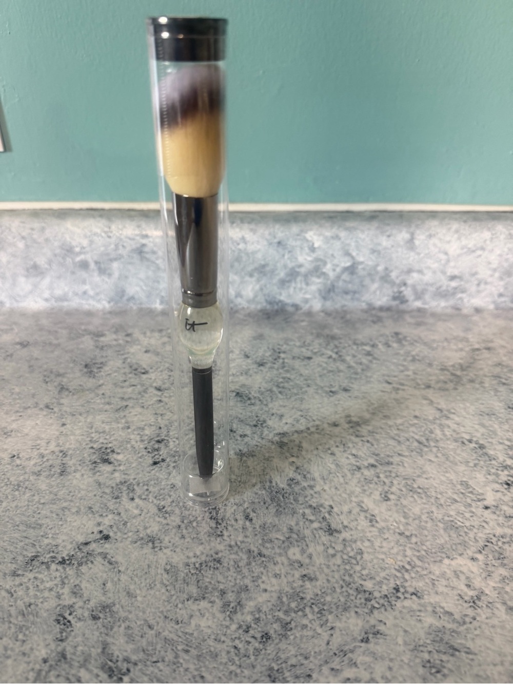 HEAVENLY LUXE⢠FRENCH BOUTIQUE BLUSH BRUSH #4